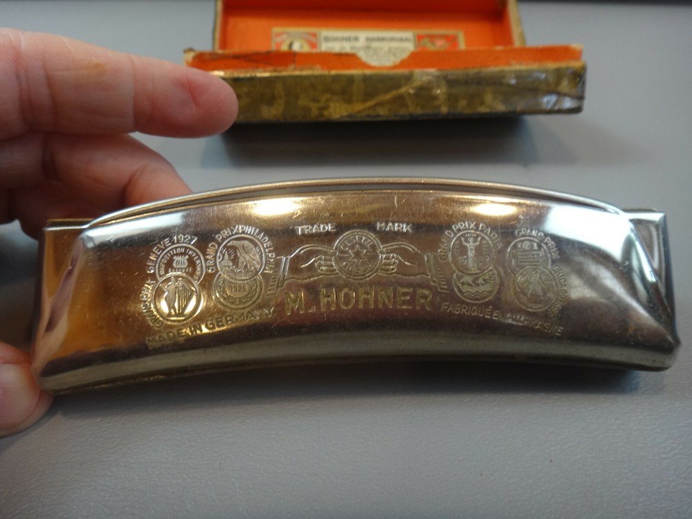 Vintage M. Hohner ECHO Curved HARMONICA Key C in BOX Germany