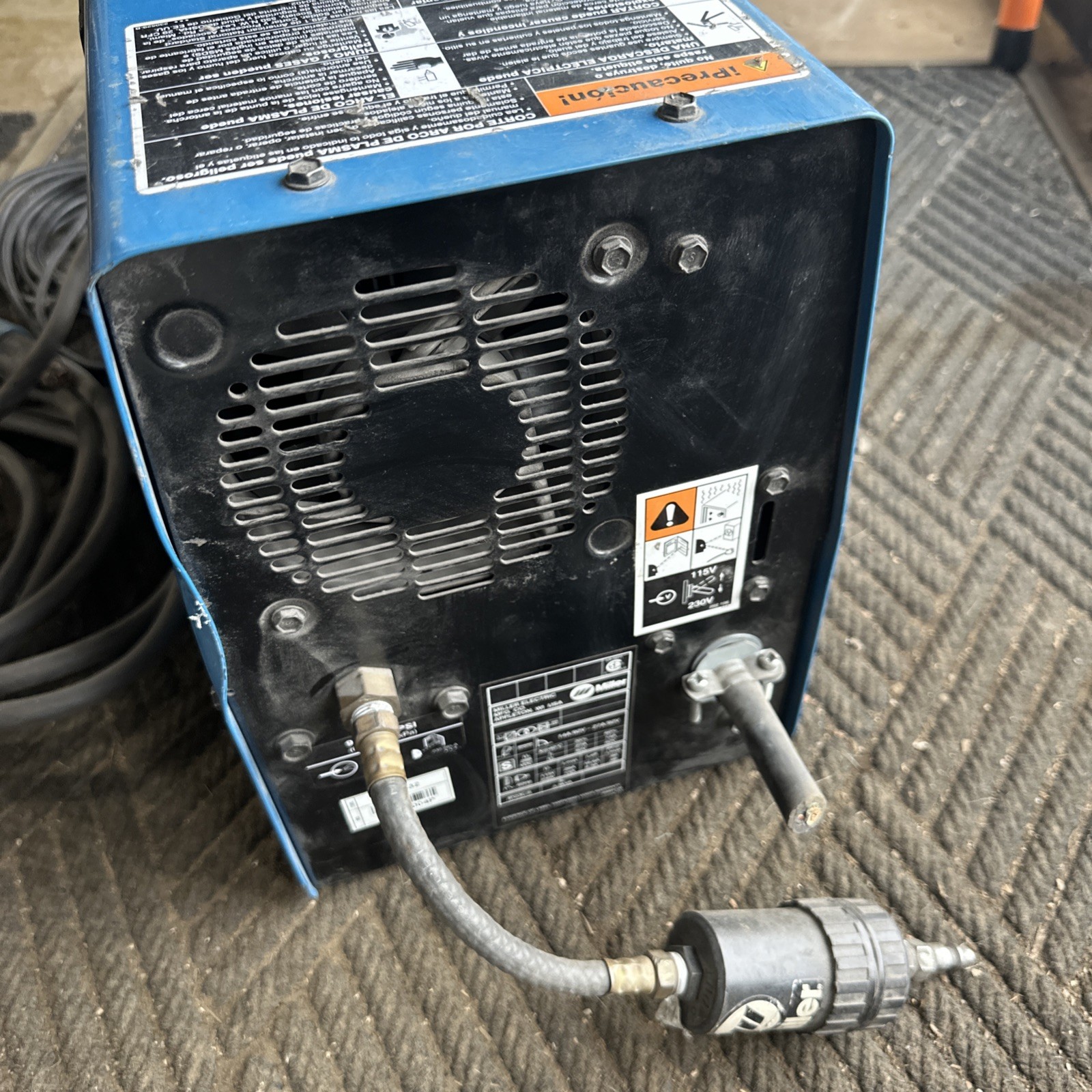 Miller Spectrum 375 Plasma Cutter with XT300 Torch Not Tested, Missing Powercord