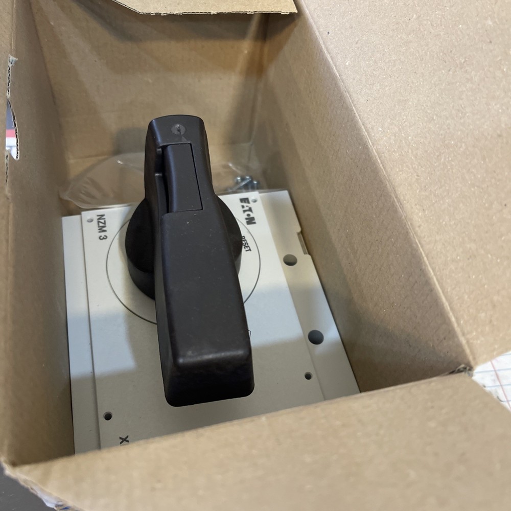EATON REST HANDLE. NZM3-XDV BLACK