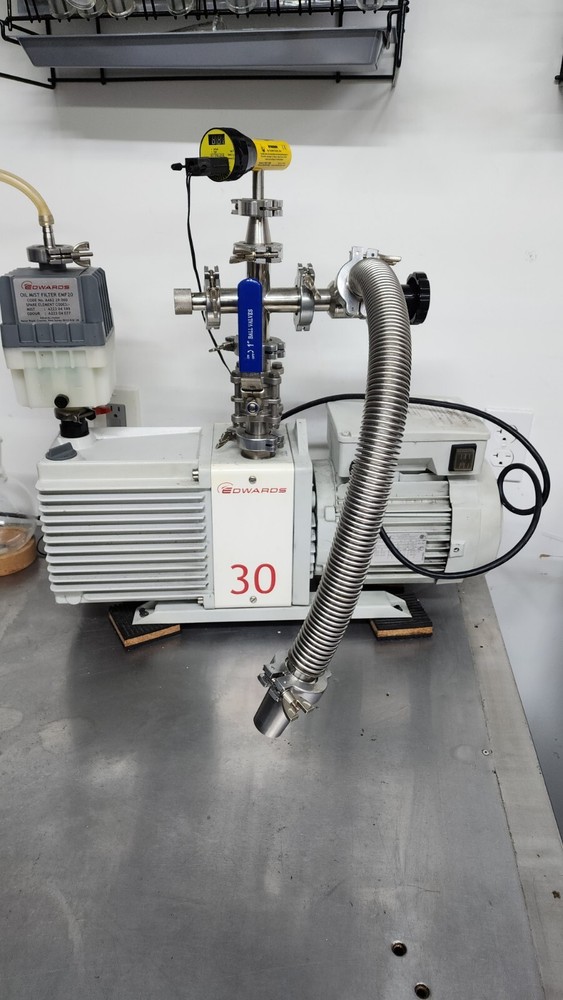 Edwards E2M30 Dual Stage Rotary Vane Vacuum Pump