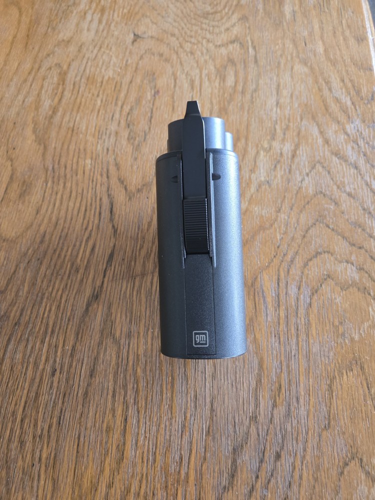 NACS to CCS ADAPTER GM