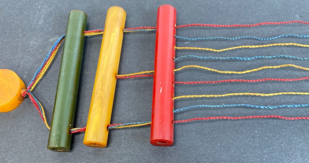 Bakelite String Puzzle Game Optical Illusion Rare Vintage