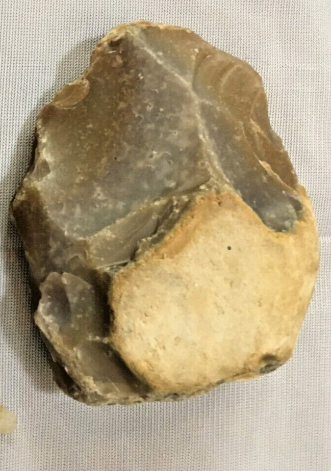 Native American Indian Flint Primitive Tool skinning, scrapper, cutter, 4" x 3"