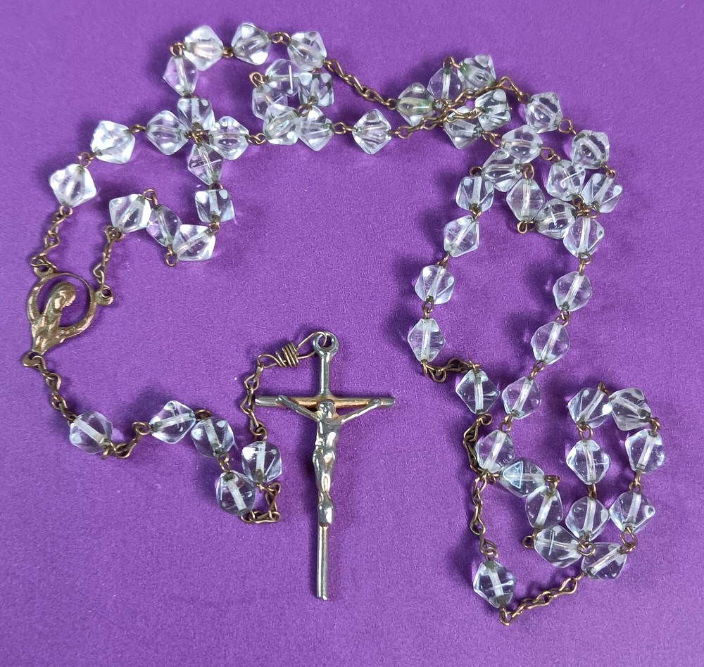 VINTAGE CRYSTAL BEAD ROSARY 24" NECK OPENING LOVED