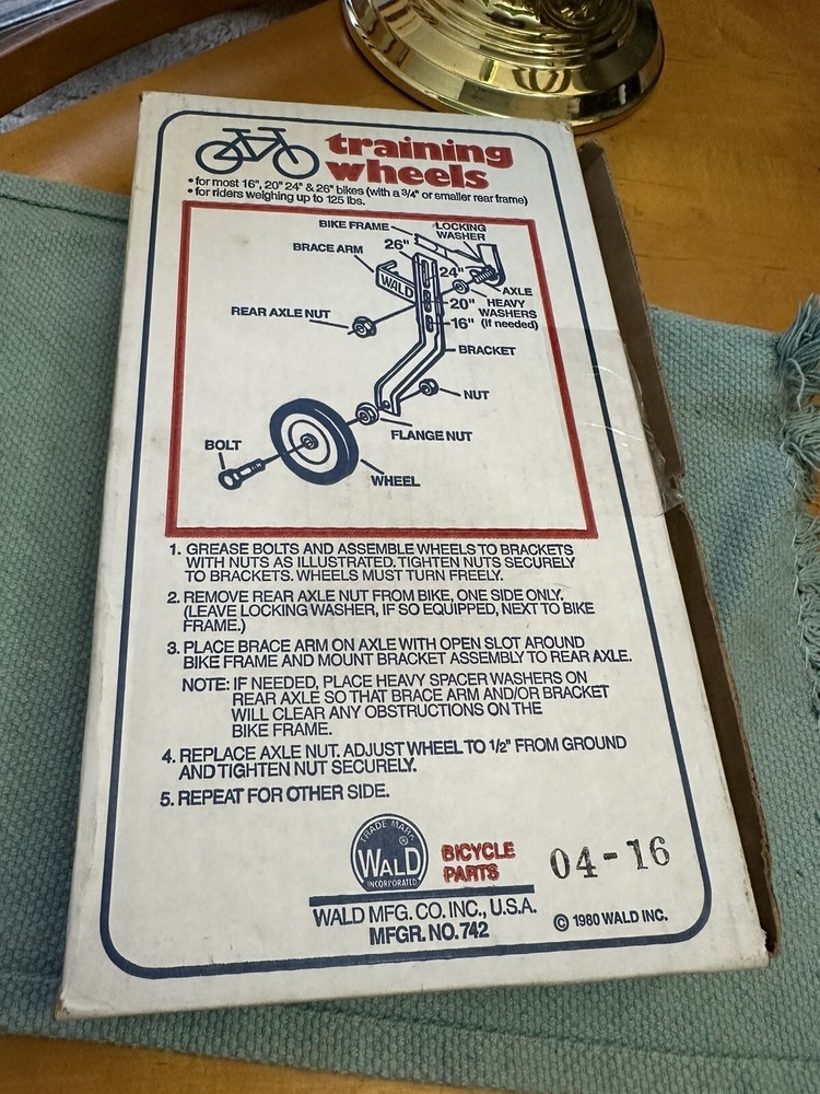 Wald 742 Training Wheels Kit: 16 - 26"NEW IN BOX