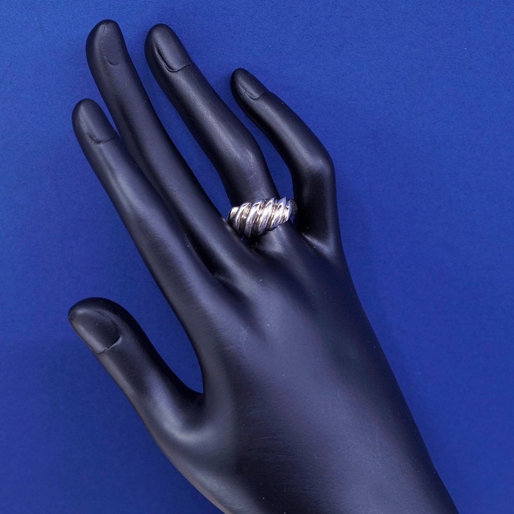 Size 7, vtg Sterling silver handmade ribbed ring, 925 statement ring w/ wave
