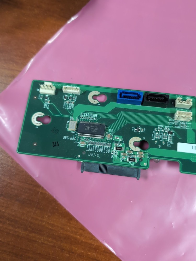 Dell CS24-SC F1D Server SAS/SATA Backplane DAS29RTB4B0