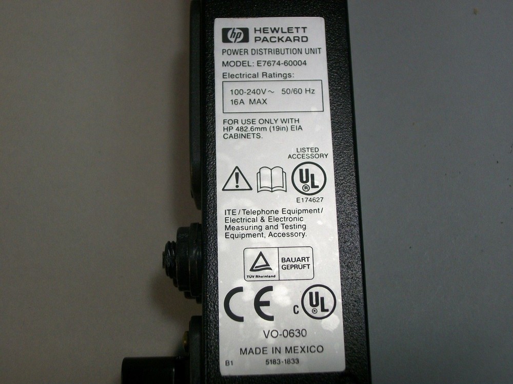 HP Power Distribution Unit E7674-60004 - NEW OLD STOCK