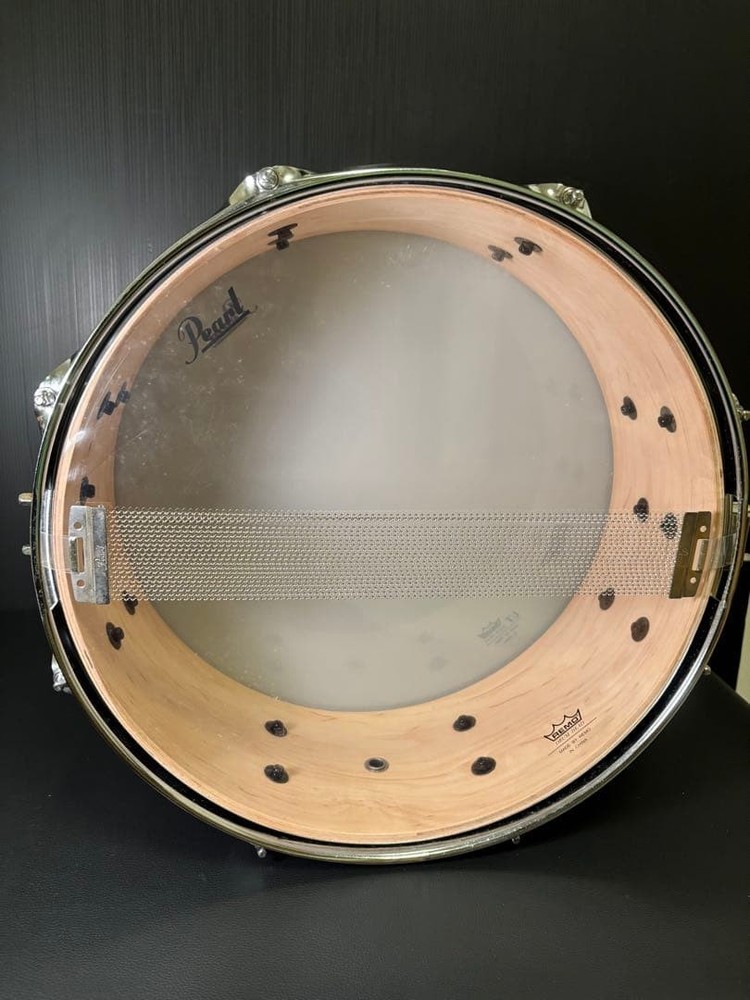 Pearl Decade Maple 14 inch snare drum