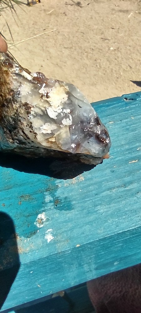 Agate Graveyard Point Specimen Rough Many Possibilities Display Collect