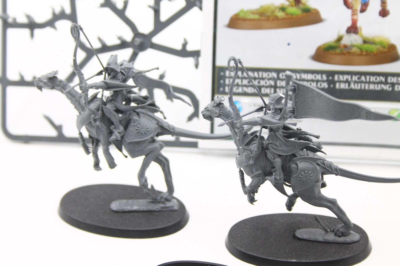 Used Warhammer AoS Lumineth Realm-Lords: Hurakan Windcharger (5, Partial Built)