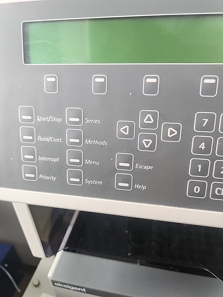 Eksigent 920 Autosampler with NanoLC-1D+HPLC System