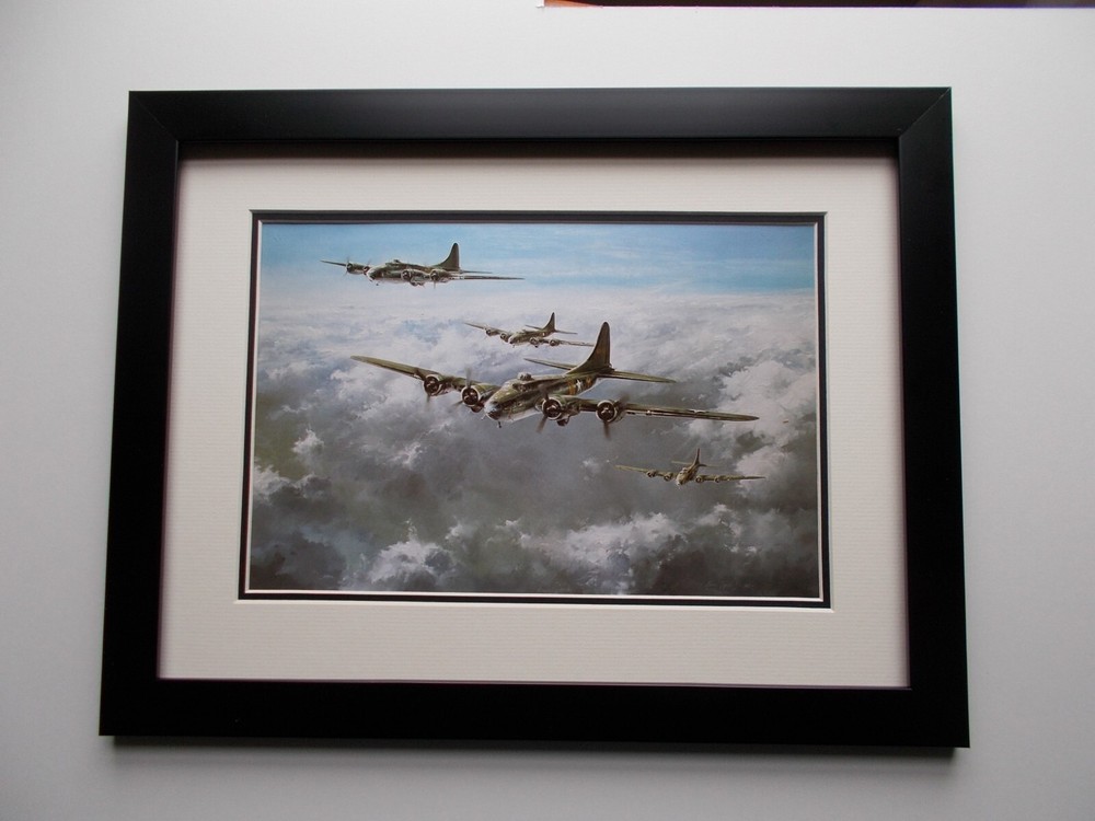 AIRCRAFT PRINT FRAMED - MEMPHIS BELLE