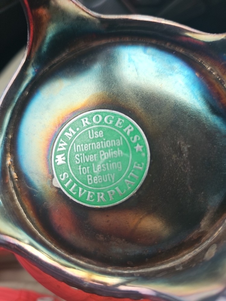 WM Rogers 817 Vintage Silverplate Water Pitcher