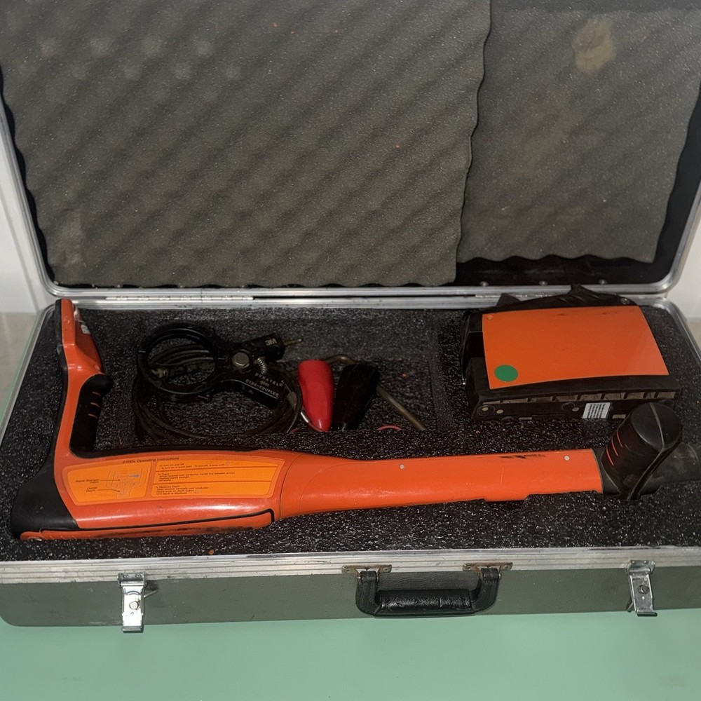 Metrotech 810DX Cable Loacator Receiver & transmitter