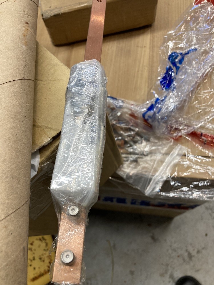 GBV72KIT Vertical Grounding Bar Kit
