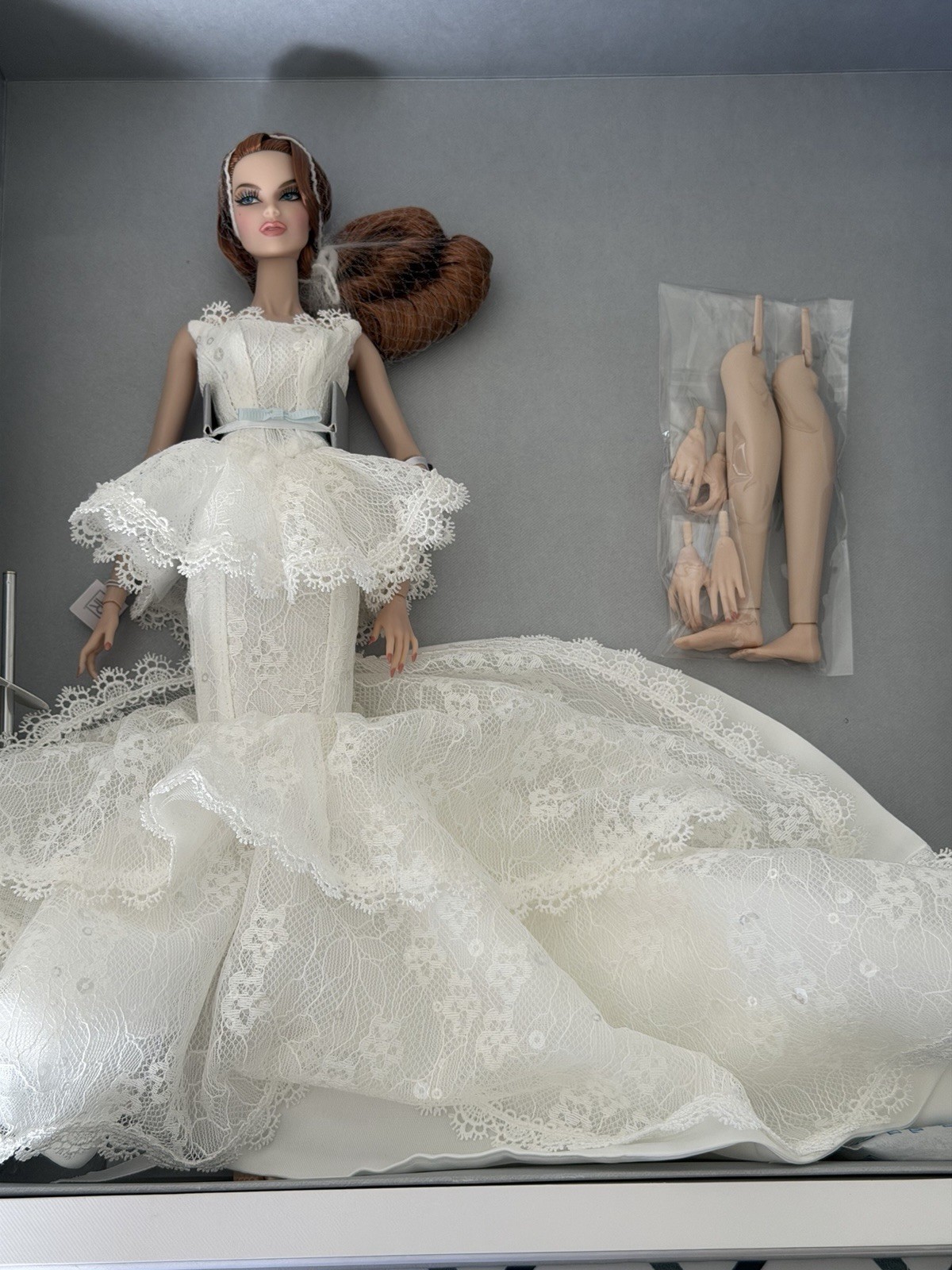 Integrity Toys Fashion Royalty Poeme d'Amour Vanessa Perrin Gift Set ~ NRFB