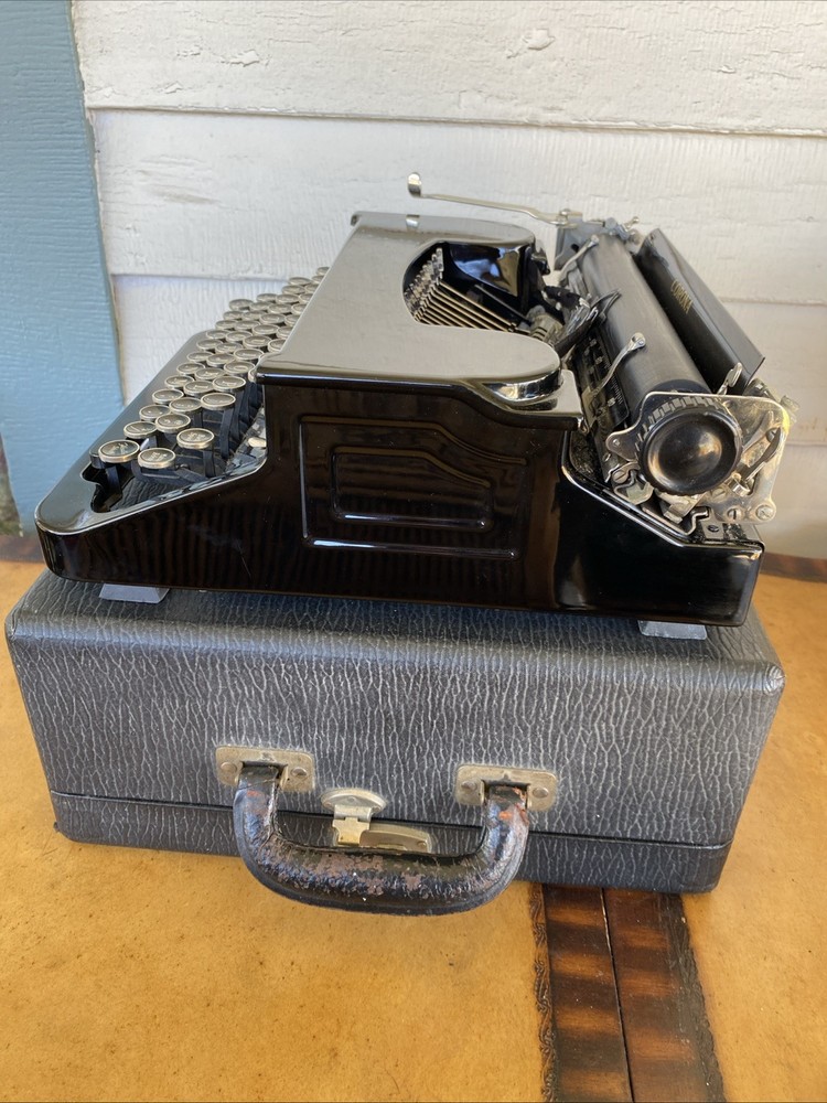 Vtg 1930s Smith Corona Standard Typewriter Floating-Shift Glossy Flat-Top w Case