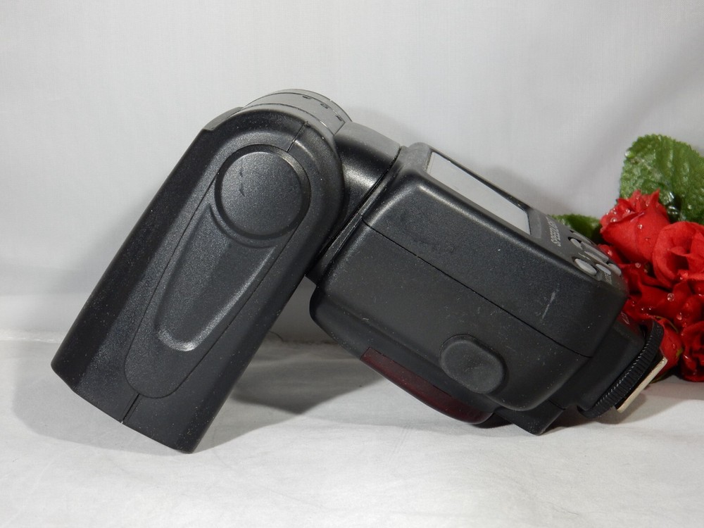 Neewer Speedlight NW 620 Flash Attachment