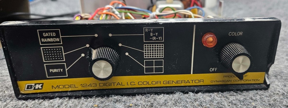 B&K MODEL 1243 DIGITAL I.C. COLOR GENERATOR