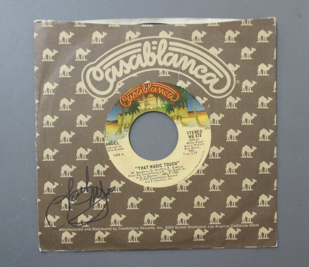 Angel 45 RPM vinyl That Magic Touch signed by Frank Dimino !