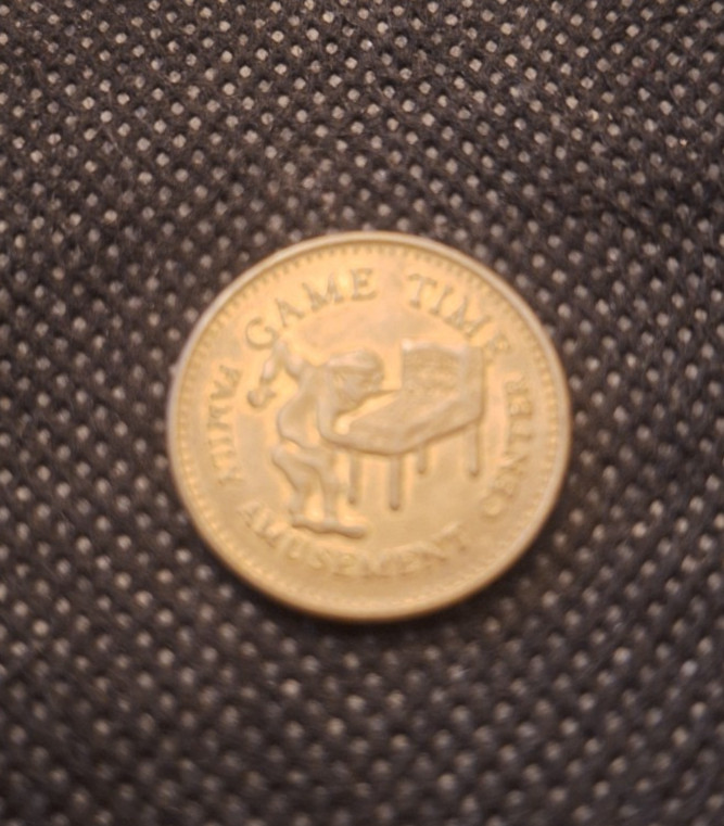 Game time amusement token   e9795UXX