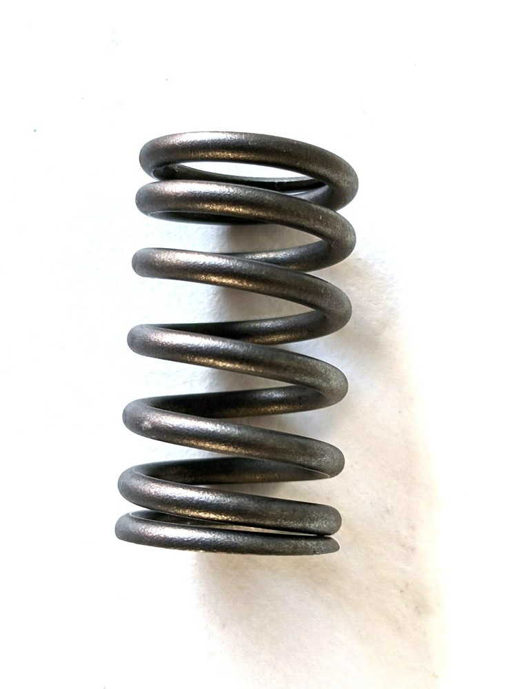 FERRARI  348 456  ENGINE SMALL INNER VALVE SPRING 148242