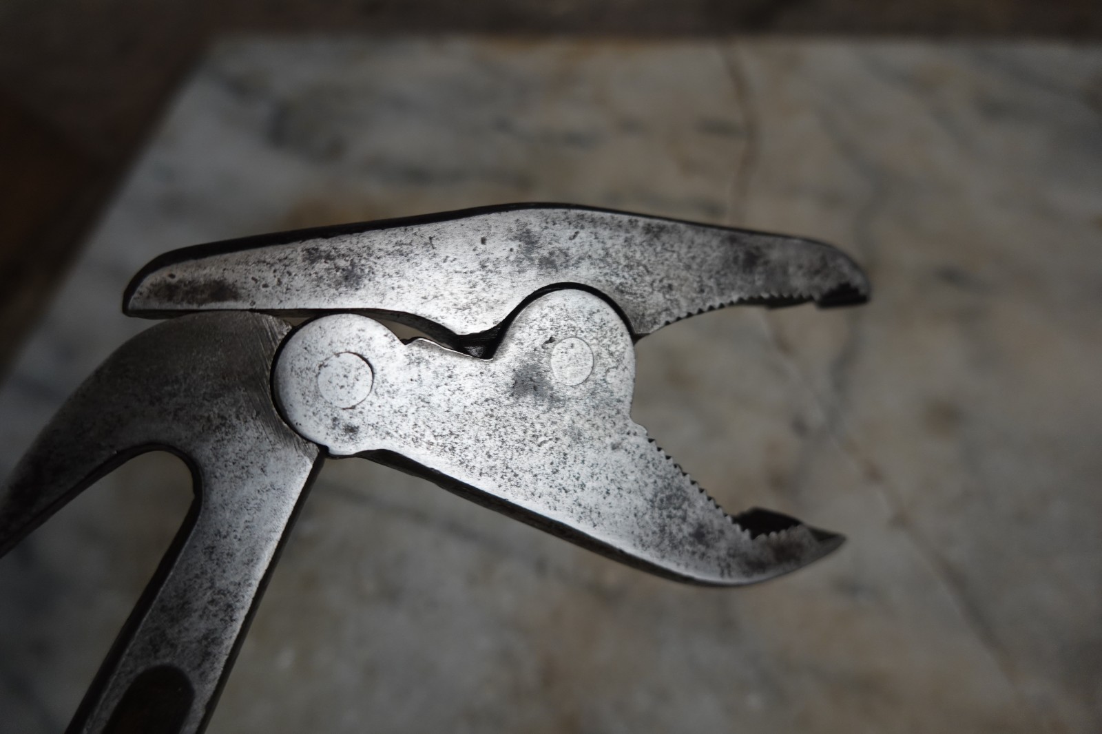 Antique RARE "PTERODACTYL" WRENCH PLIERS SCREWDRIVER PRY BAR Mechanic Carpenter