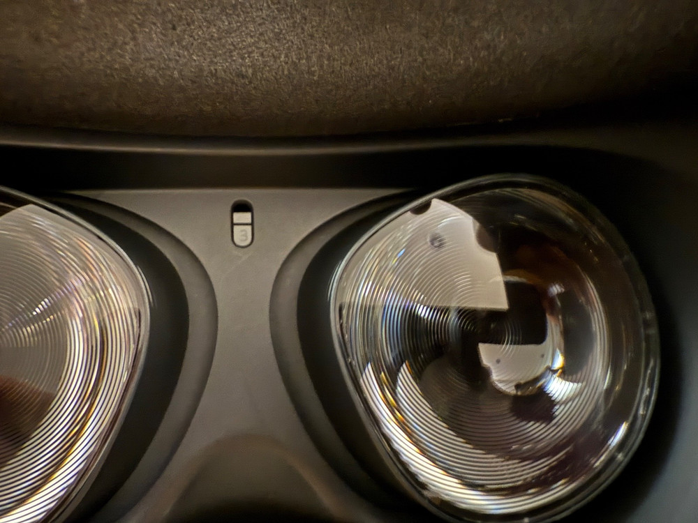 128GB Boxed Meta Quest 2 VR Headset - Excellent Condition w Controllers + Extras