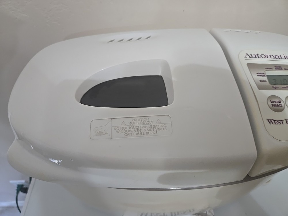 West Bend Automatic Bread & Dough Maker Model 41052 American Made 1999