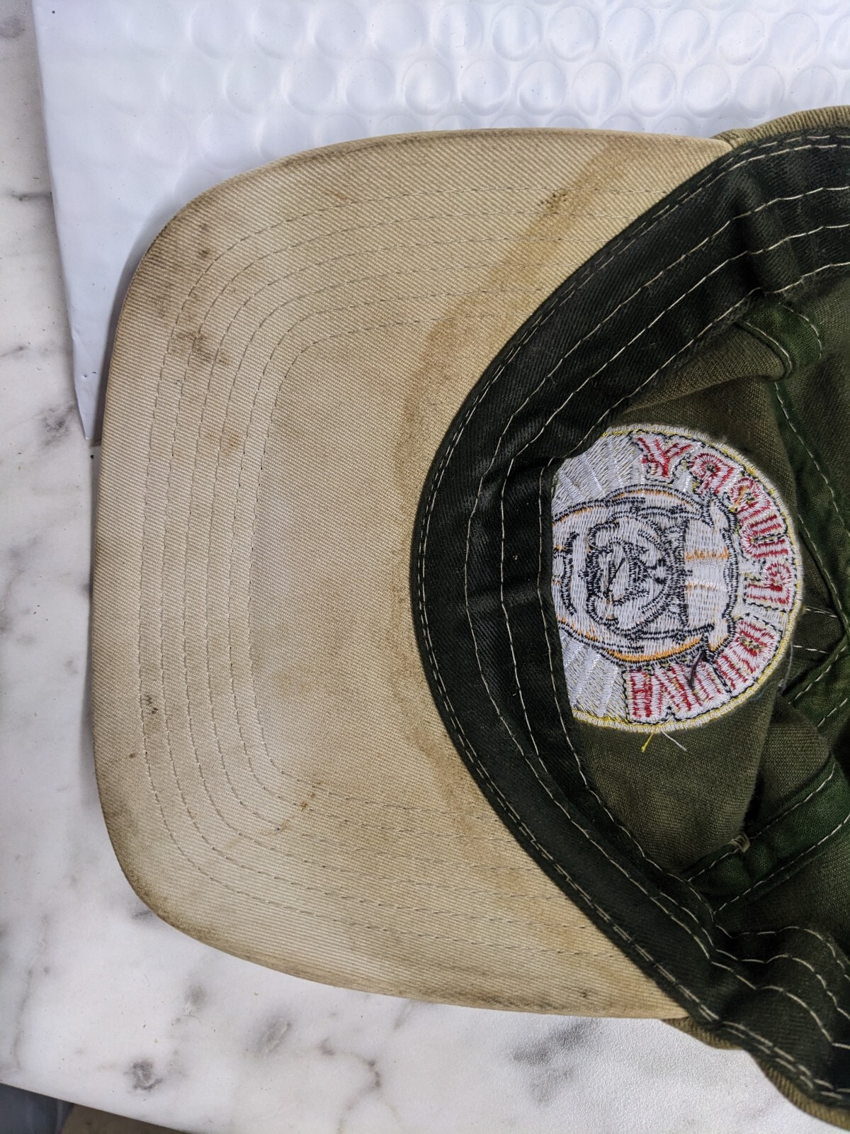 VINTAGE MUD PUPPY BULLDOG ADJUSTABLE HAT CAP USA TIBBAN MFG DAD MENS COMFORTABLE