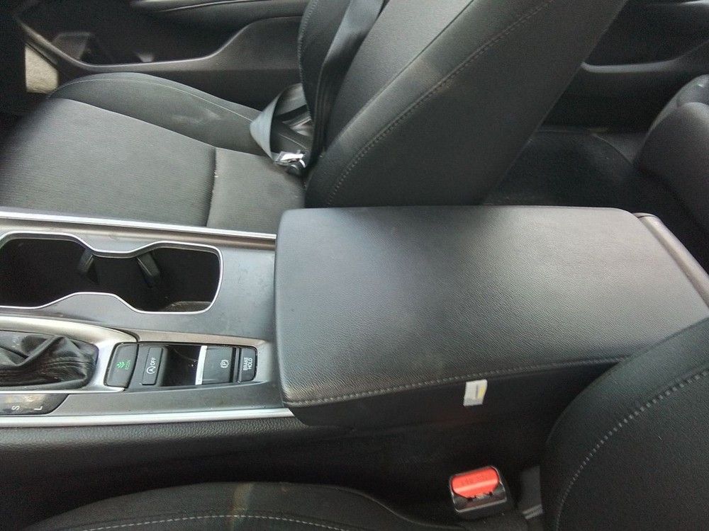 2018-2022 Honda Accord Front 8" Display Screen w/o Navigation