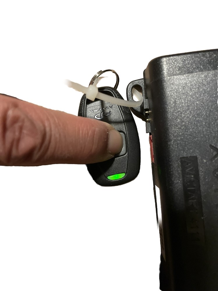 Avital Model 4111 One Way Remote Engine Start System With Remote