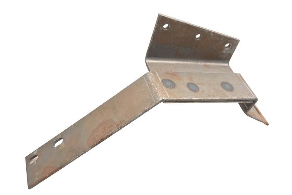 Mack 8ME269A Bumper Bracket