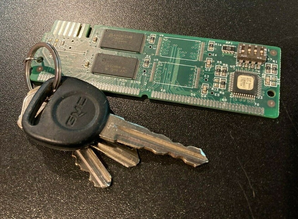 Computer Circuit Board Keychain 4.25" Silver 72-Pin SIMM PCB Keyring Electronics