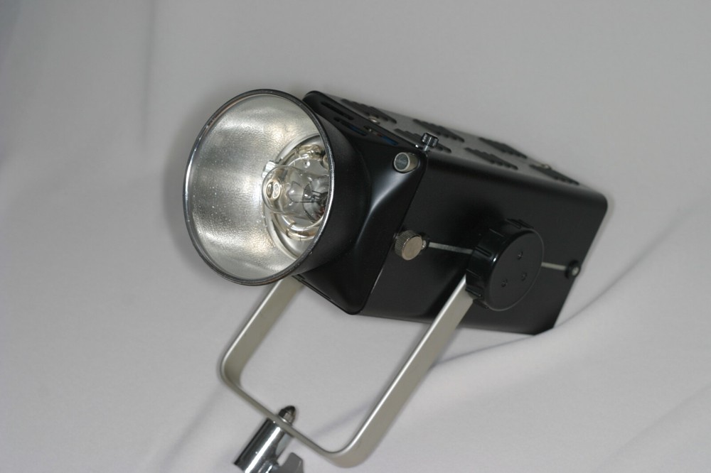 PROLITE STUDIO STROBES 250 & 500 WATTS