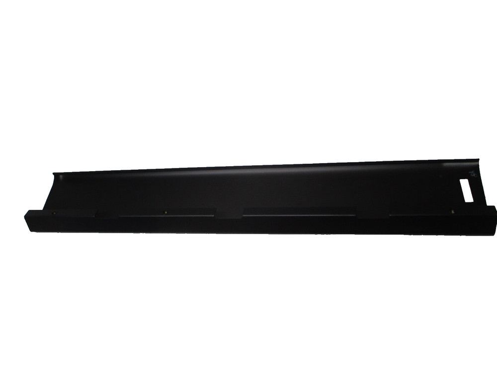3672382C1 INTERNATIONAL SLEEPER SKIRT PANEL LH