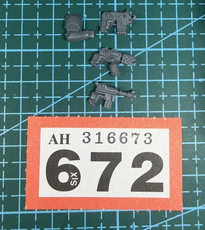 Death Korps Krieg Engineer Command Pistol Weapon Arm Bundle Gun Militarum 40k