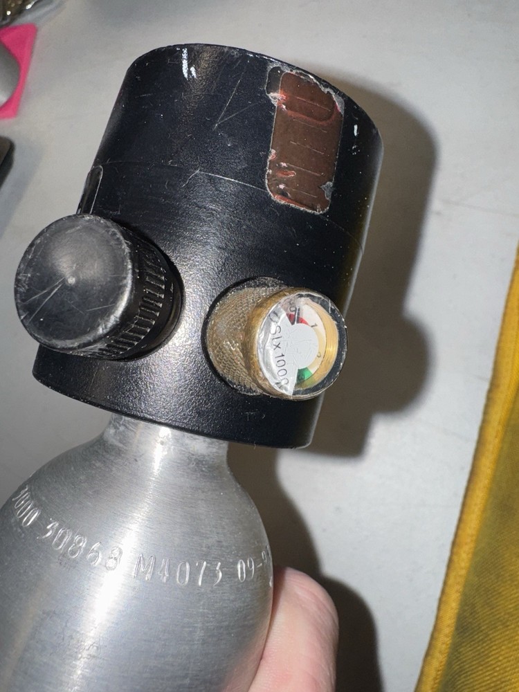 HEED III Model 175TC-H Bottle Regulator System Submersible Systems Inc- W/Case