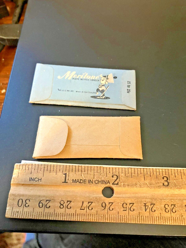 TWO MERITONE PHONOGRAPH NEEDLES PAPER PACKETS Switzerland