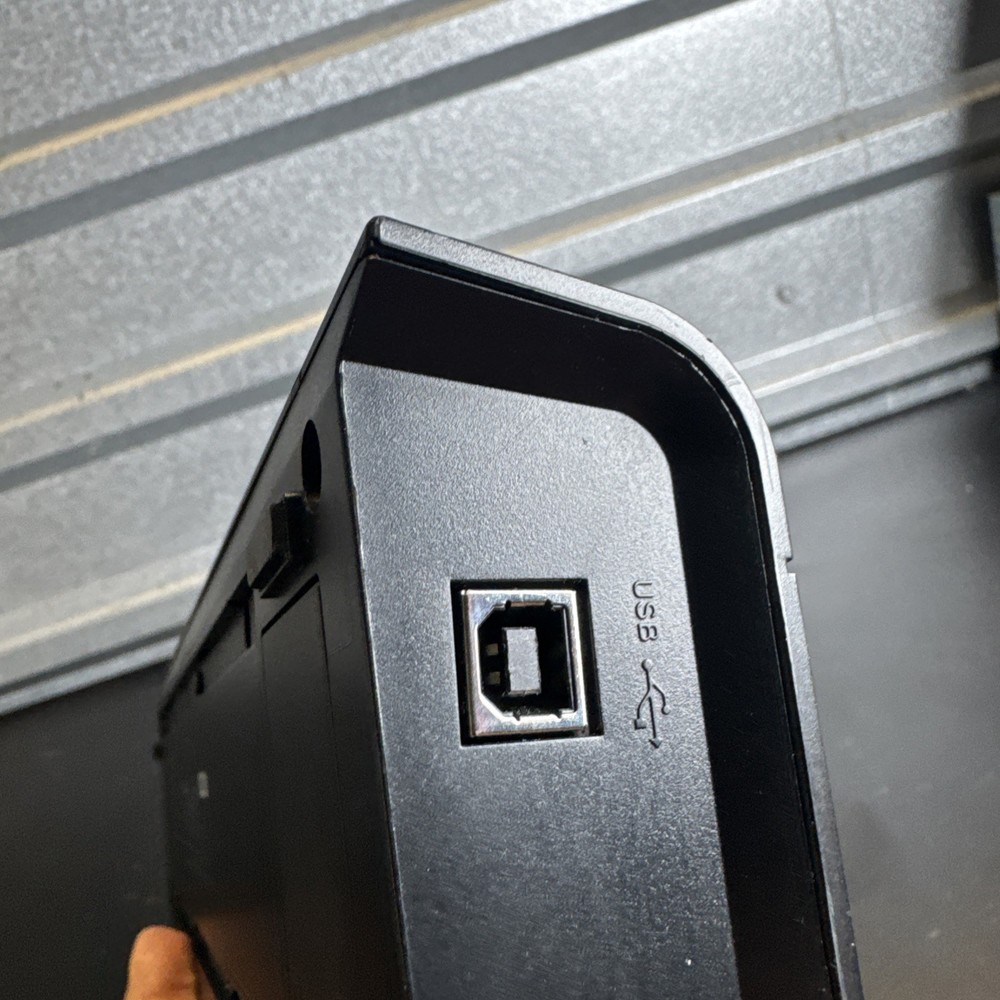 Korg microKEY-25 USB Powered Keyboard (not wireless)