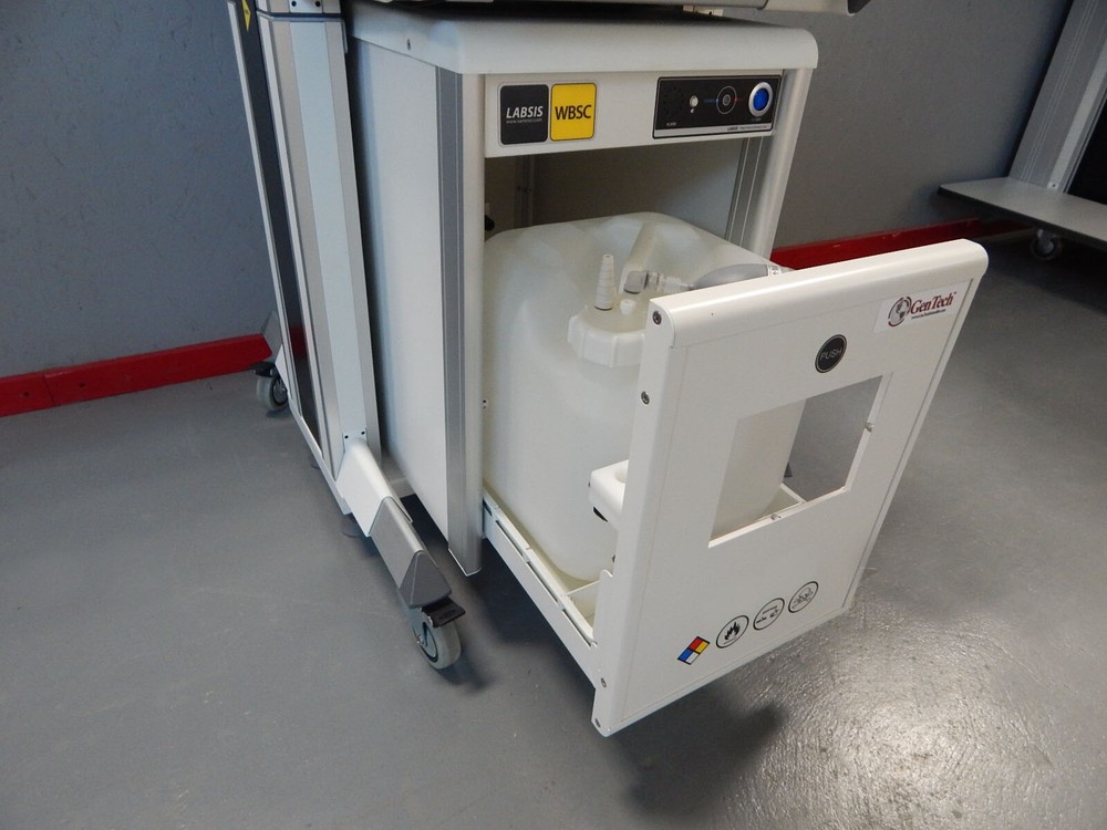 Elevating HPLC Workbench with Hidden Waste Compartment