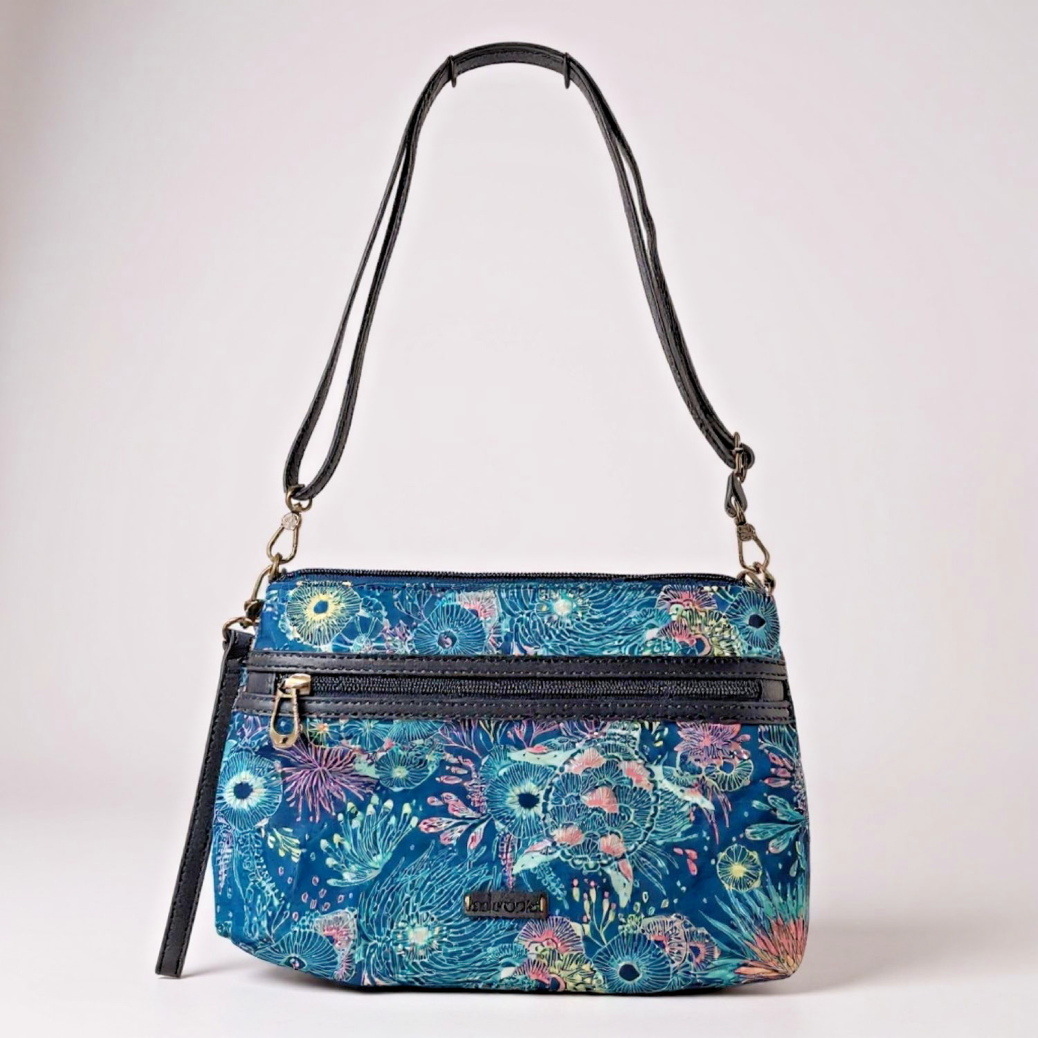 Sakroots Crossbody Bag Royal Blue Eco Twill Triple Zip Purse, EC, BOHO