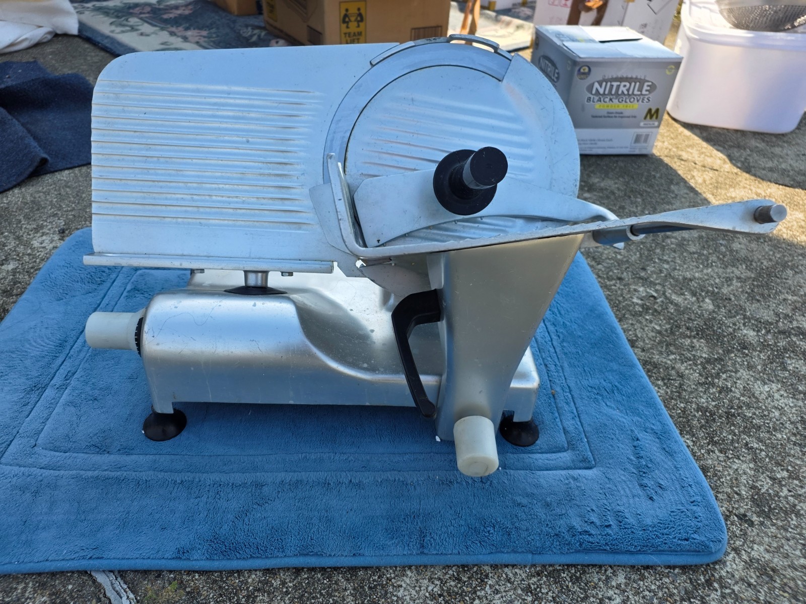 Globe G12 12" Electric Manual Food Slicer