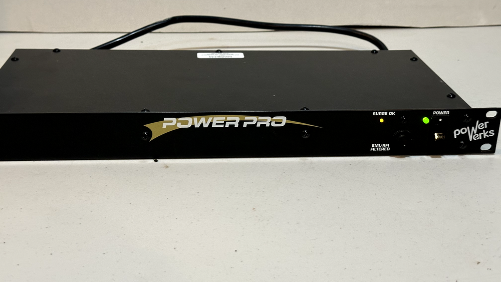 Powerwerks Server Rack Model 1610 Power Pro Conditioner