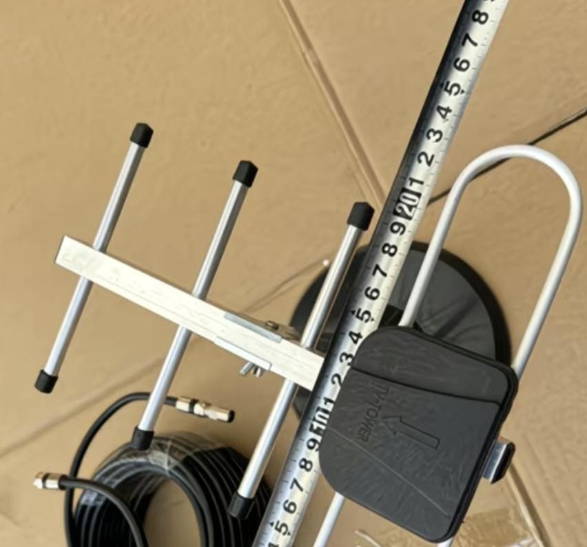 Outdoor TV Antenna Amplified Digital HDTV 1080P 4K UHF VHF 200 Mile with Bracket