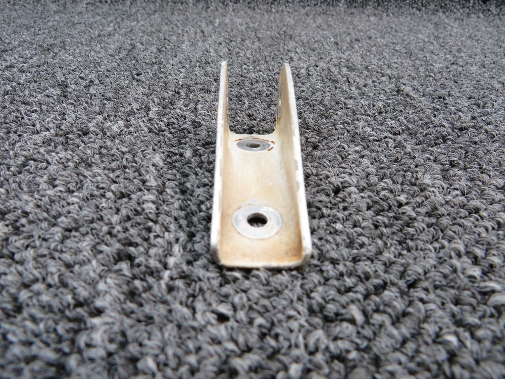 0523918 Cessna Bracket Flap Control