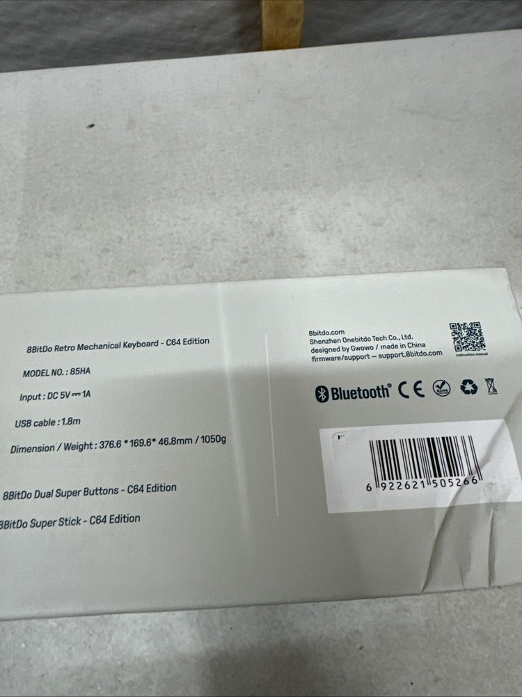 8Bitdo Retro Bluetooth Mechanical Gaming Keyboard, Programmable - C64 Edition