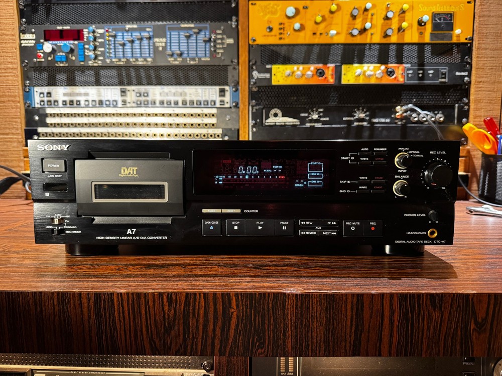 Sony DTC-A7 Professional DAT Recorder