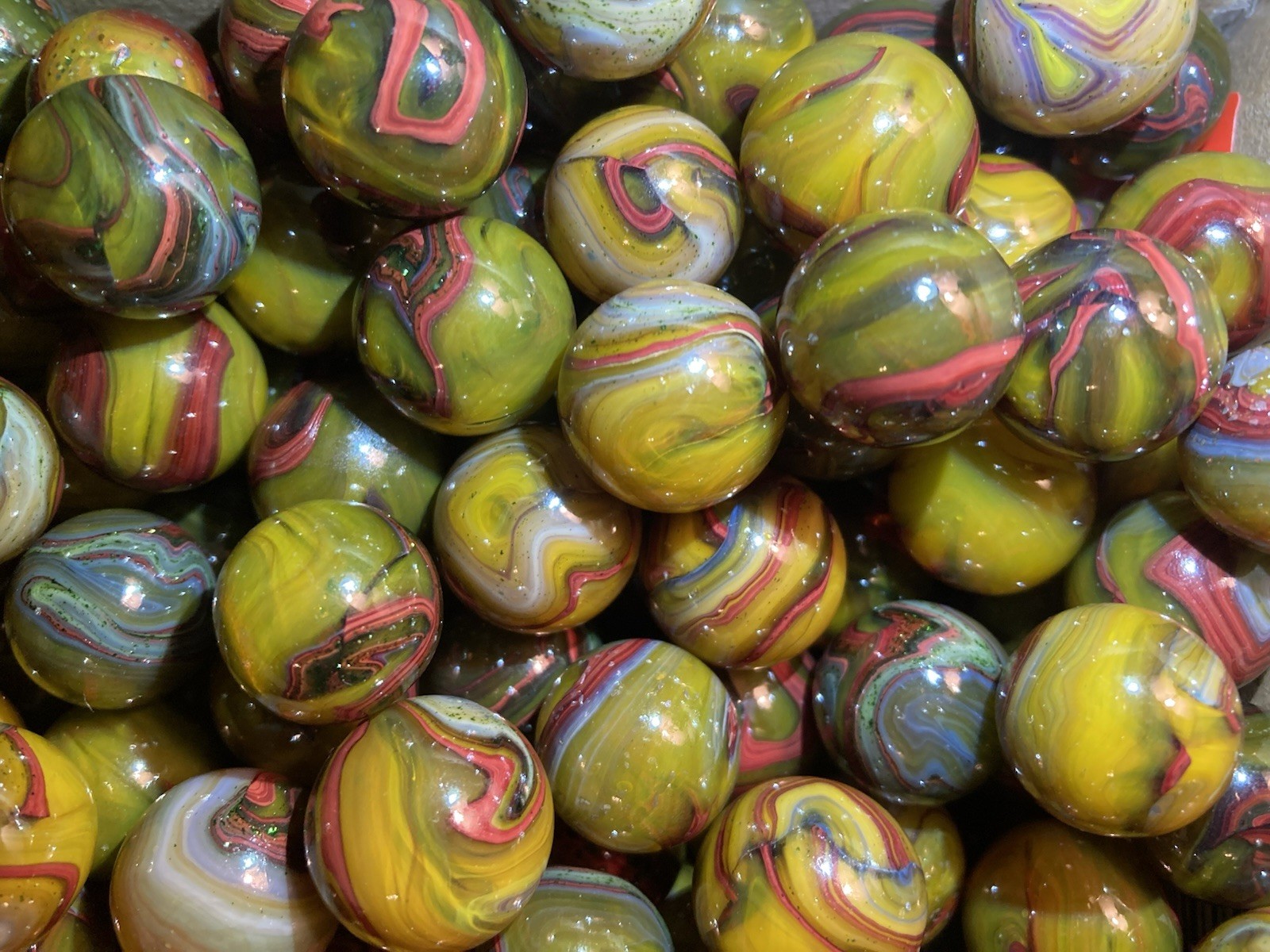 Das Wild Fire Run Marbles Lot Of 10 Nice Oxblood Swirls